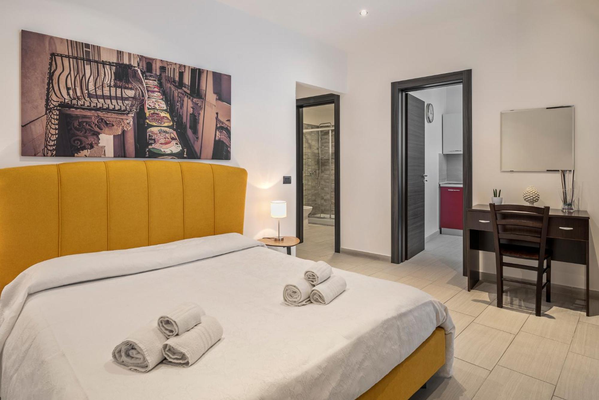 B&B Casa Giunchiglia Noto Bagian luar foto